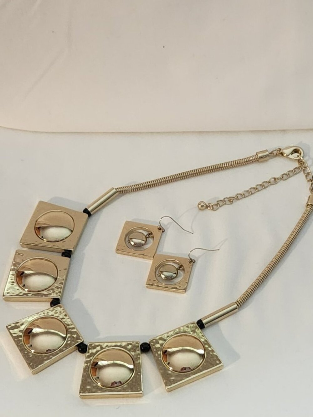 Chico's necklace & earring set gold tone NEW